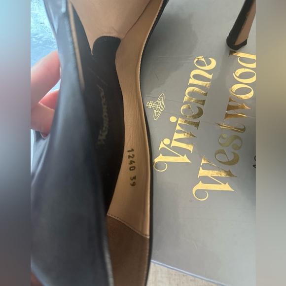 Vivienne Westwood, ‘Skyscraper’ black leather heels - Picture 7 of 7